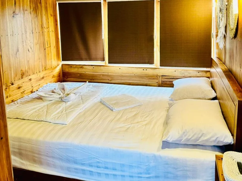 Voyager Twin Room - Image 1